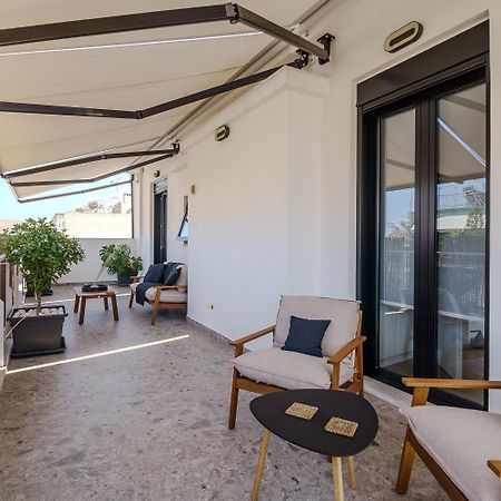 Koukouvagia Penthouse In Athensアパートメント エクステリア 写真